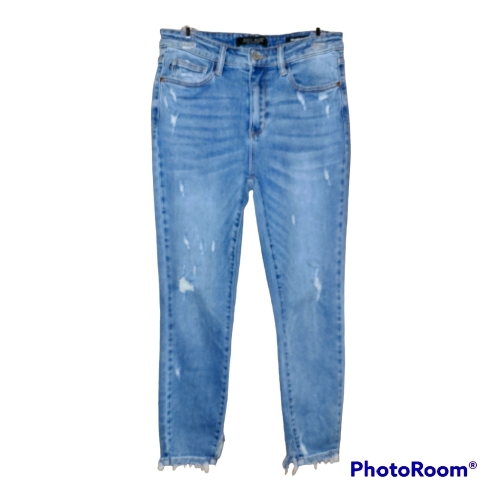 Judy Blue* Relaxed Fit* Distressed * Raw Hem* Denim Jeans* Sz 7/28